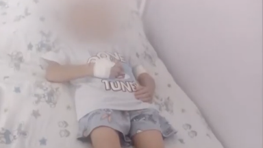 "Денесін үтікпен күйдірген": Шымкентте балалар туған анасынан зәбір көрген