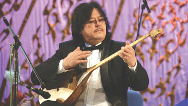 Күйші Секен Тұрысбеков қызметке тағайындалды