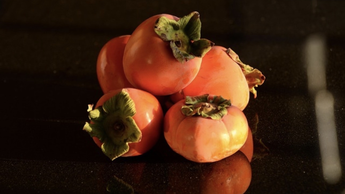 90 жастағы кейуана құрмадан тұншығып, өлім аузынан қалды