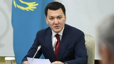 “Мемлекеттік тіл біреу”. Қарин жаңа Конституциядағы тіл нормасына тоқталды