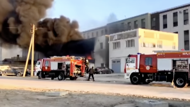 Ақтаудағы техникалық қызмет көрсету станциясында ірі өрт шықты: екі адам ауыр хәлде