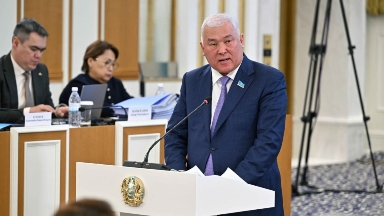 Конституциялық комиссияда 130 кәсіби маман жұмыс істеп жатыр - Әбенов