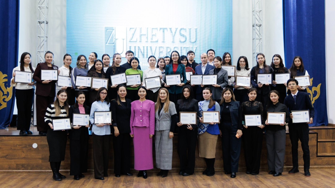 Жетісу университетінде жасанды интеллект платформаларын қолдану бойынша семинар өтті
