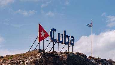 АҚШ Кубадағы америкалық катерге қатысты оқиғаны тексеріп жатыр