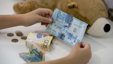 Шетелдегі борышкерлерден алимент өндіру неге қиын — Мұсралинов себебін түсіндірді