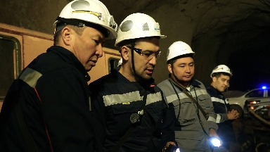 Қазақмыстың Басқарма төрағасы Батыс кенішінің ұжымымен кездесті