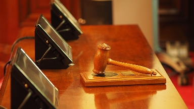 Сенат Жоғарғы соттың үш судьясын қызметтен босатты