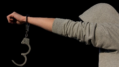 Қарағанды облысында әжелерді алдаған алаяқтар тобы ұсталды