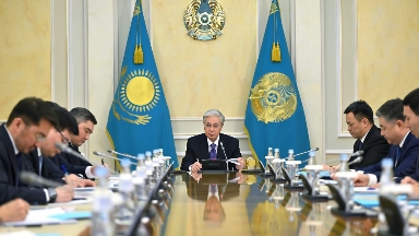 “Созбалаңға салып, орындамай отыр“ - Тоқаев ірі банктерге қатысты