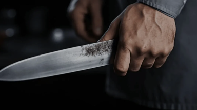 Атырау облысында ер адам әйелін пышақтап өлтірген