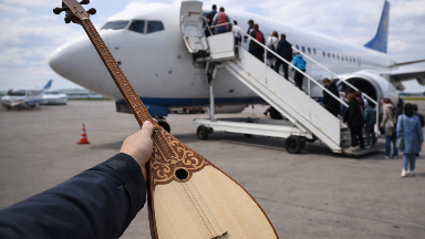 Домбыраны ұшаққа алып кіруге қашан рұқсат беріледі?