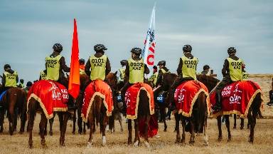 “Патрон” стереотипті бұзды: Қостанай жылқысы алғаш рет республикалық деңгейде жүлдеге ілікті