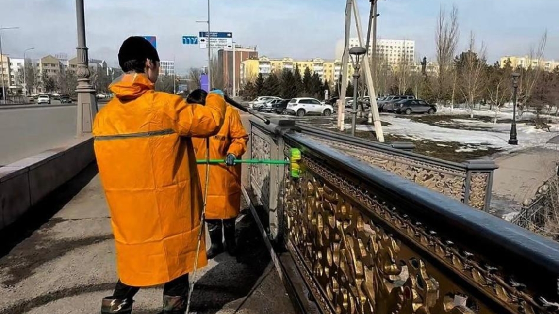Астананың барлық ауданында санитарлық тазалау жұмыстары жүріп жатыр