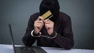 Интернет-алаяқтықтан 121 адам зардап шекті