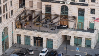 Алматыда заңсыз салынған мейрамхана қабаты бұзылды