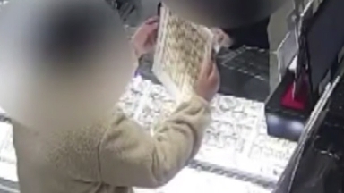 Oralda altyn urlaǵan kúdikti jasandy ıntellekt arqyly anyqtaldy