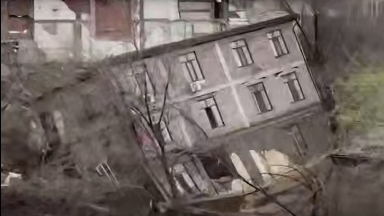 Mahachkalada sý tasqyny saldarynan turǵyn úı opyryldy