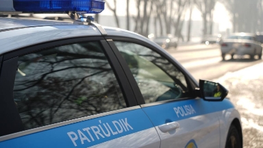 پوليسيا الماتىلىقتاردىڭ 5 مىڭعا جۋىق كولىگىن ايىپپۇل تۇراعىنا قويدى