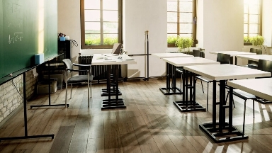 Атыраудағы мектептердің бірінде оқушылар бес жылдан бері үш ауысымда білім алып келеді