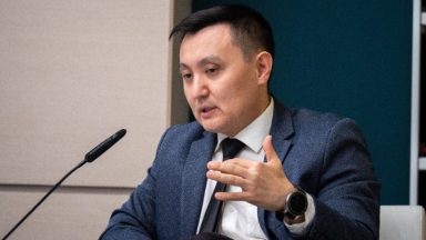 “Ел экономикасына кері әсер етуі мүмкін”. Әбішев мұнай бағасының қымбаттауына қатысты пікір білдірді