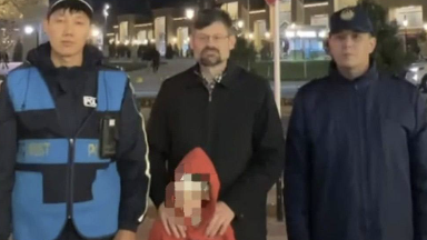 Túrkistanǵa týrısik saparmen kelgen amerıkalyq bala joǵalyp ketken