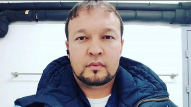 اتىشۋلى اۆتوبلوگەر رۋسلان جانپەيىسوۆ 4 كۇنگە قامالدى