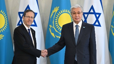 Израиль президентінің Қазақстанға сапары — екіжақты диалогтың нығая түскенін аңғартатын маңызды саяси белгі