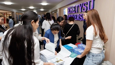 Жетісу университетінде қазақ тілінің цифрлық ресурстары талқыланды