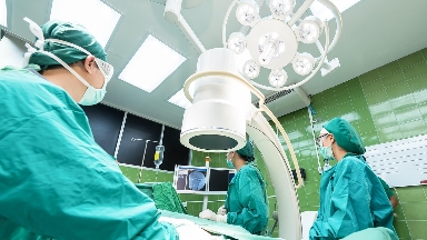 پاسيەنت قاۋىپسىزدىگىنە قاتەر: اۋرۋحانادا 106 قۇرىلعى تەكسەرۋسىز پايدالانىلعان