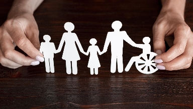 Qazaqstanda múgedektigi bar adamdar qandaı qıyndyqtarǵa tap bolady?